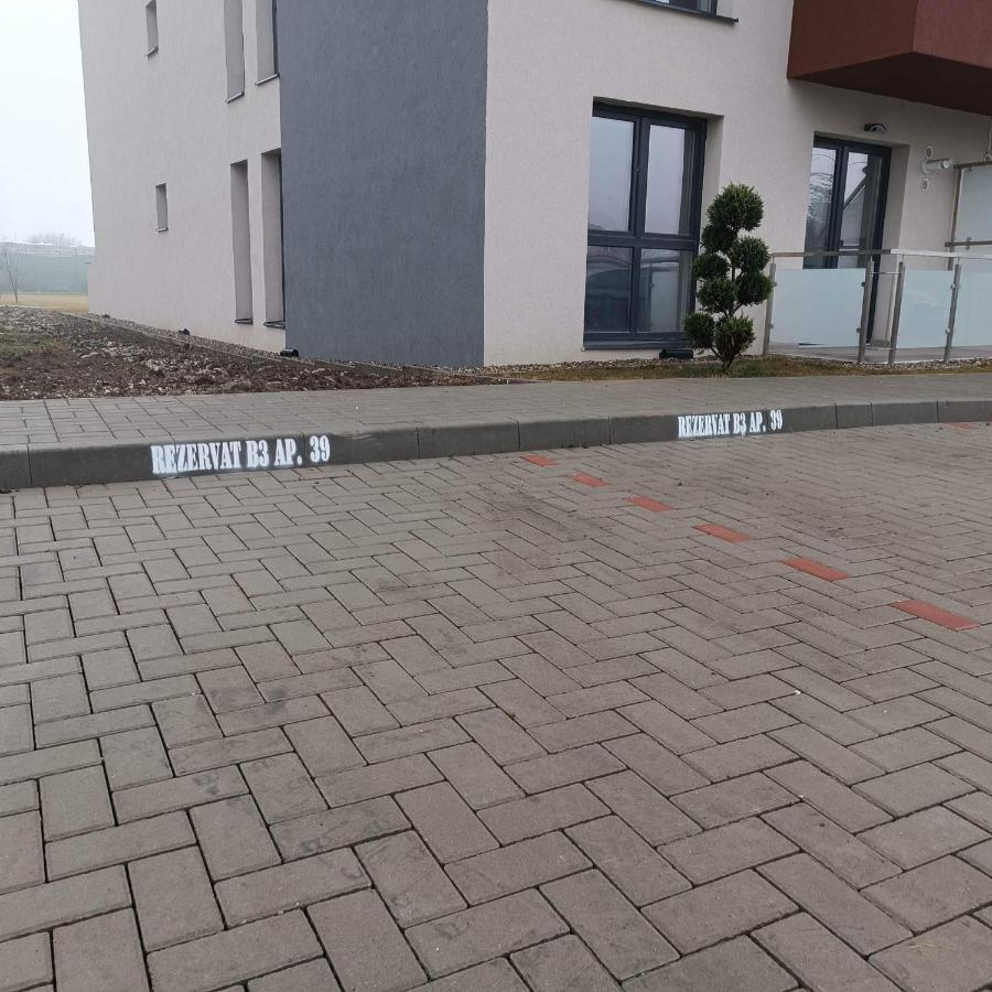 Neue, Moderne Penthousewohnung Sighişoara Exteriör bild